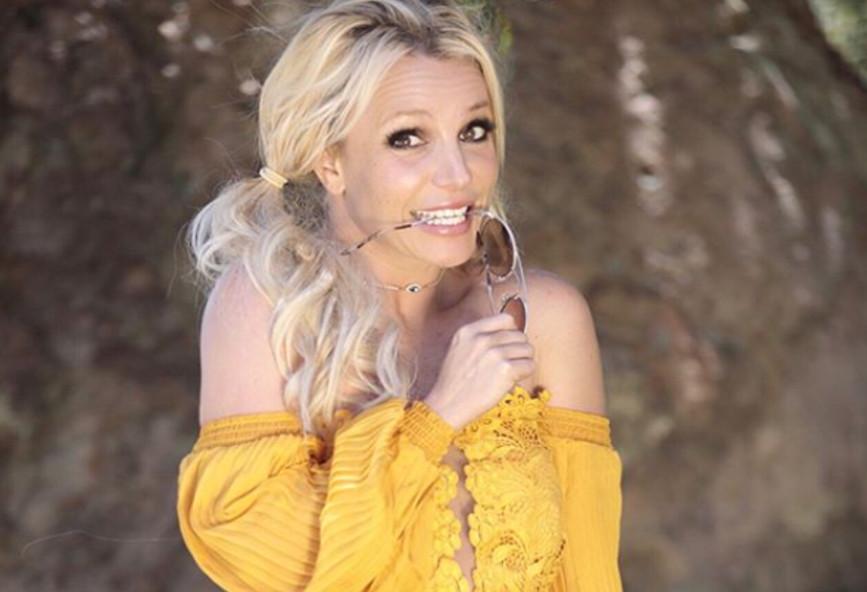 To νέο άρωμα της Britney Spears δεν μοιάζει με αυτά που ξέρατε [βίντεο