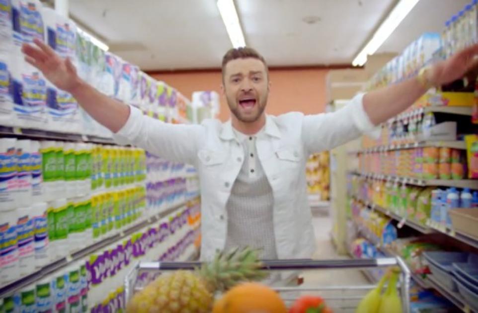 Can stop the feeling. Джастин Тимберлейк кант стоп зе филинг. Justin Timberlake Bridge TV can t stop the feeling.