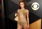 H Miley Cyrus φόρεσε τα πιο... γυμνά outfits στα φετινά Grammys [εικόνες] - Κεντρική Εικόνα