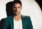 Ο τραγουδιστής Γιώργος Λιβάνης δηλώνει πως είναι ερωτευμένος - Κεντρική Εικόνα