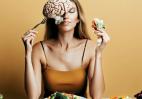 Ένας ειδικός εξηγεί ποιες τροφές κάνουν μόνο κακό στον εγκέφαλο  - Κεντρική Εικόνα